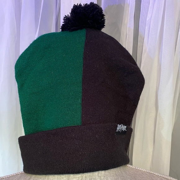3/$12 Harry Potter Slytherin Toque - Picture 2 of 2